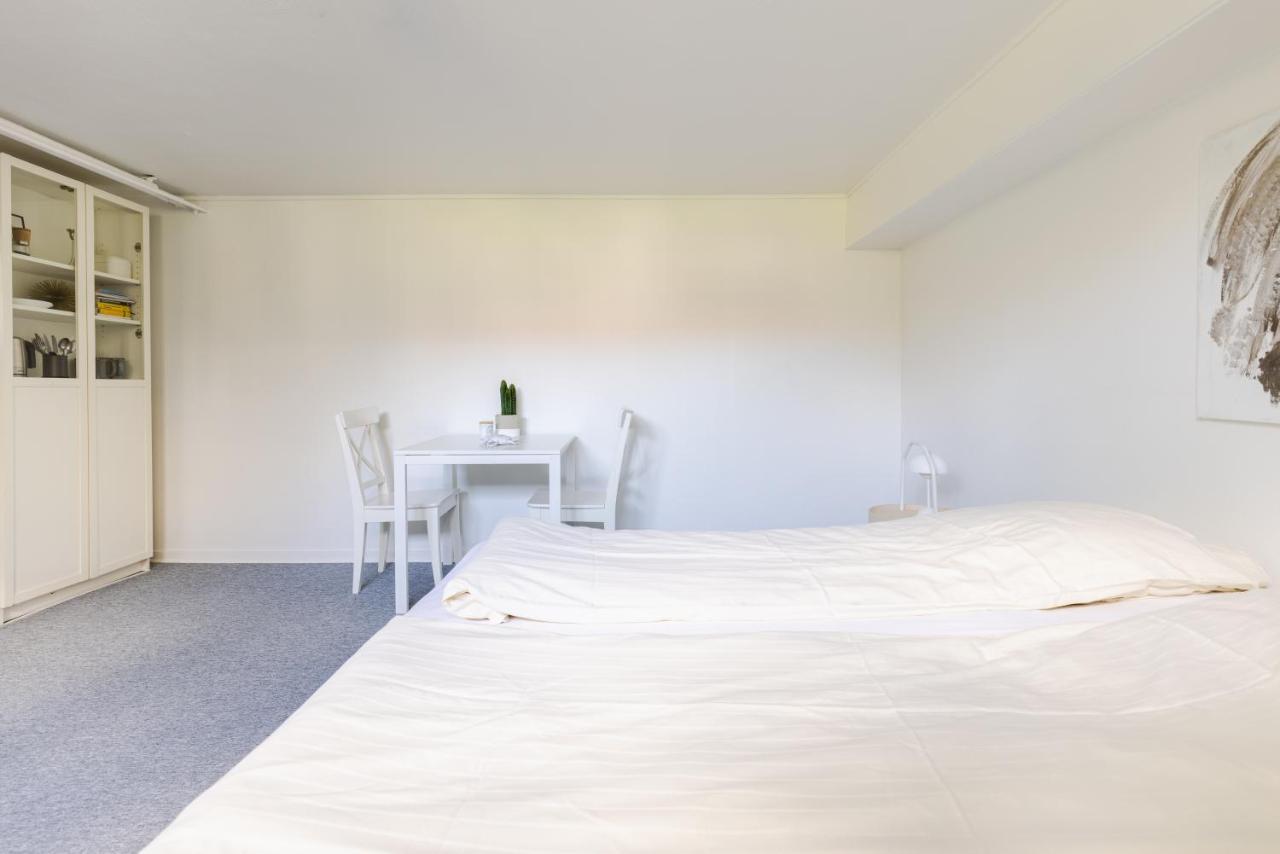 Vaerelse I Rolig Villakvarter, Central Beliggenhed Odense Exteriör bild